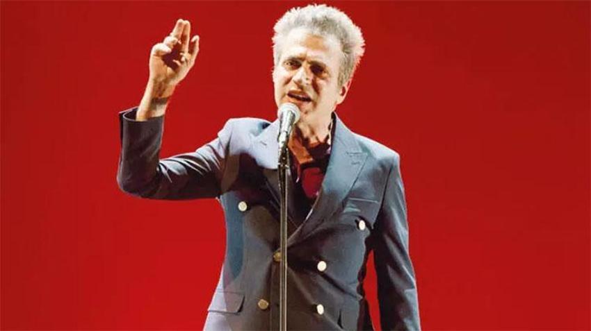 Ünlü şarkıcı Teoman basın mensuplarını konserinden kovdu
