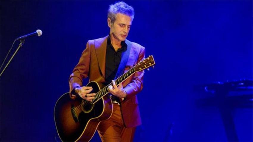 Ünlü şarkıcı Teoman basın mensuplarını konserinden kovdu