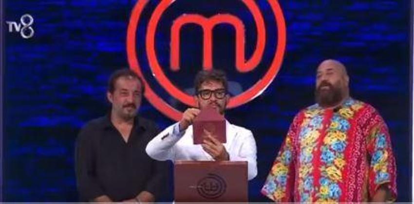 Bu elbise Somer Şefi defileye çıkartır! MasterChef All Star'da dokunulmazlık değil elbise olay oldu