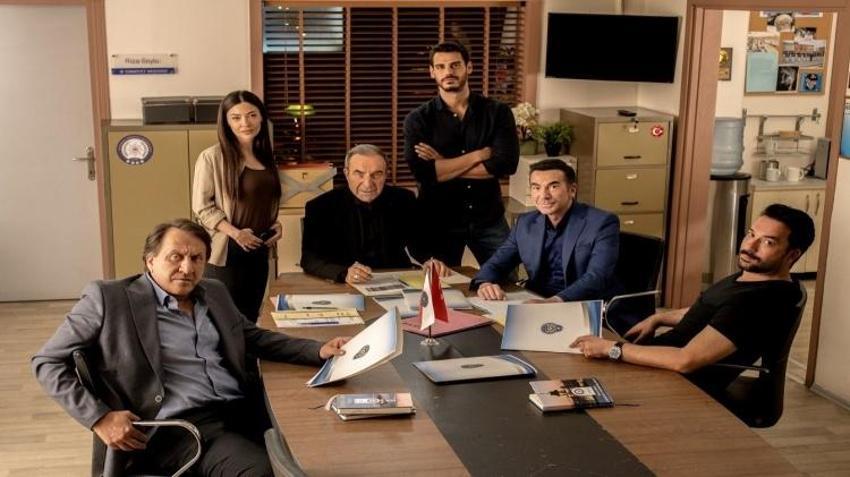 Arka Sokaklar 18. sezon oyuncları: Arka Sokaklar saat kaçta başlıyor?