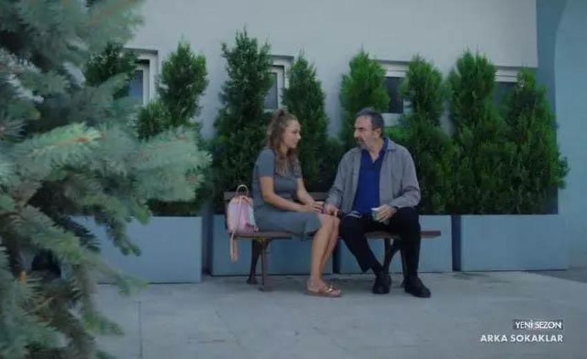 ‘Arka Sokaklar' efsanesi ekranlara geri döndü! Rıza Baba öldü mü?