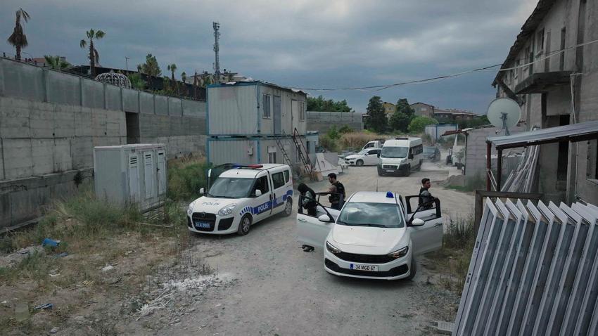 ‘Arka Sokaklar' efsanesi ekranlara geri döndü! Rıza Baba öldü mü?