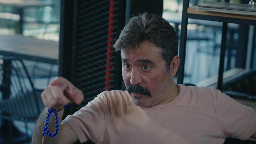 ‘Arka Sokaklar' efsanesi ekranlara geri döndü! Rıza Baba öldü mü?