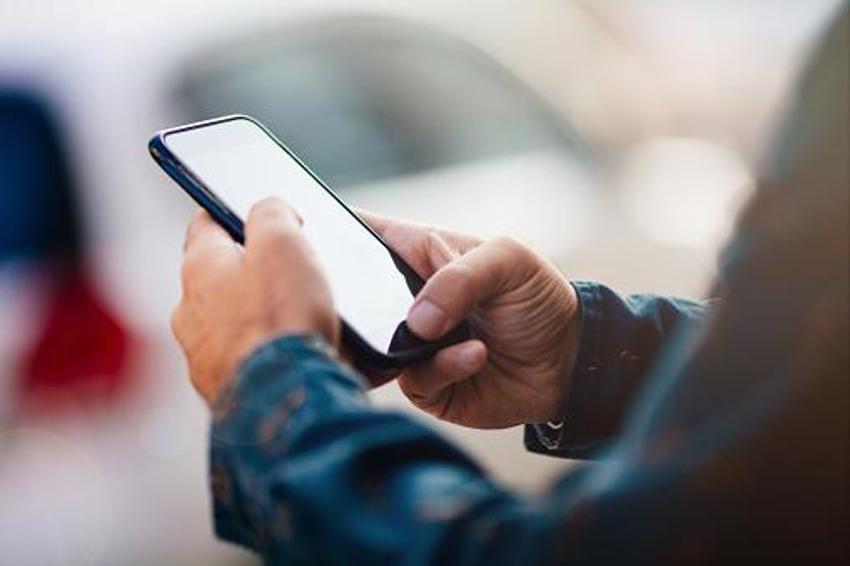 Cep telefonu kullanan herkese uzmandan kritik uyarı geldi