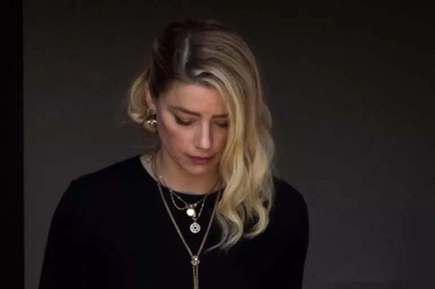 Amber Heard olaylı davayı kaybettikten sonra koltuk değnekleriyle görüntülendi!