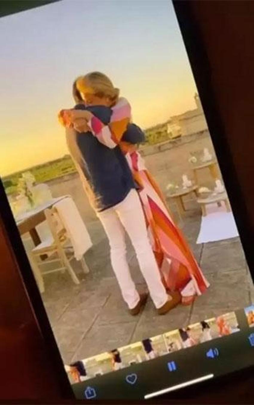 Burcu Esmersoy hamile mi? Ve beklenen açıklama geldi 