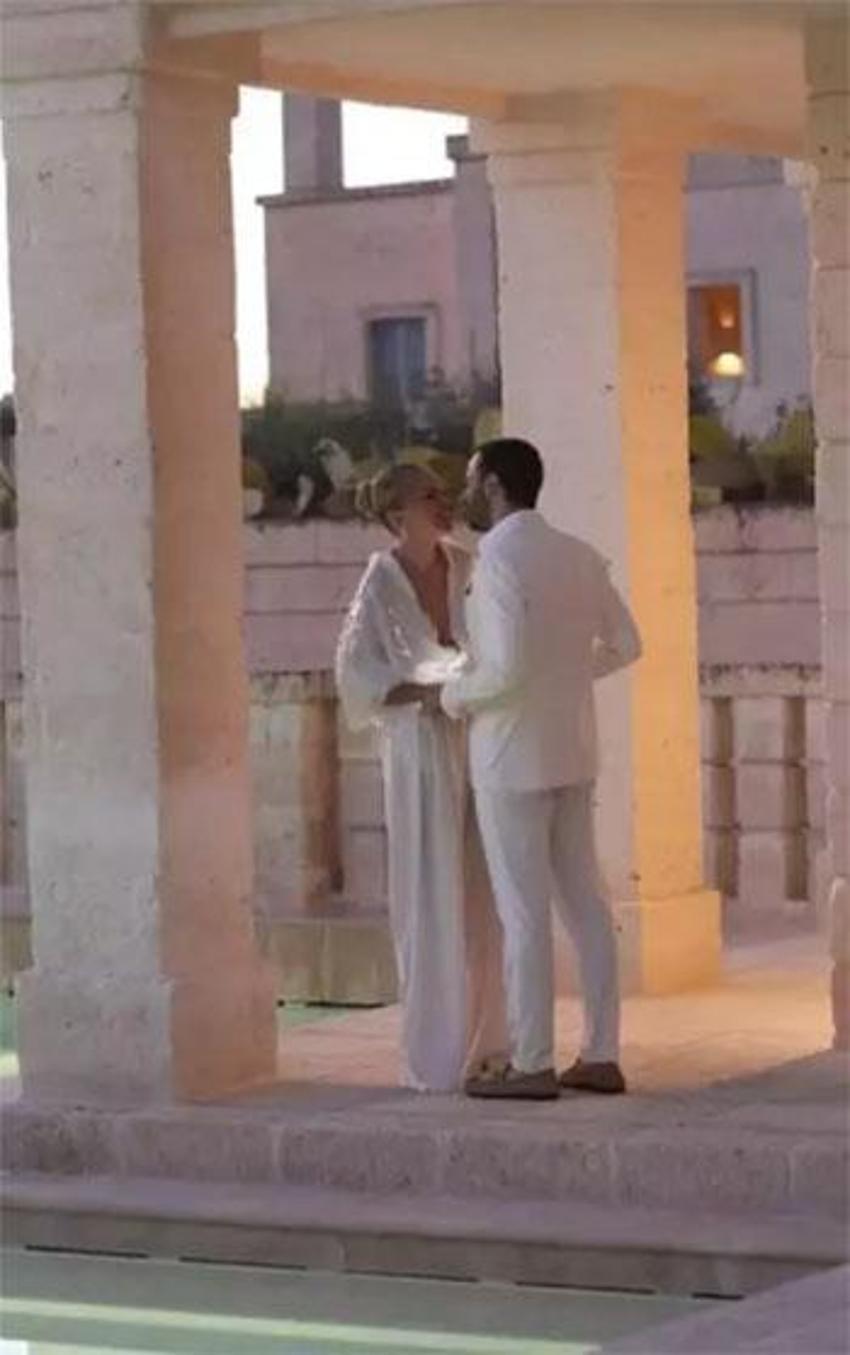 Burcu Esmersoy hamile mi? Ve beklenen açıklama geldi 