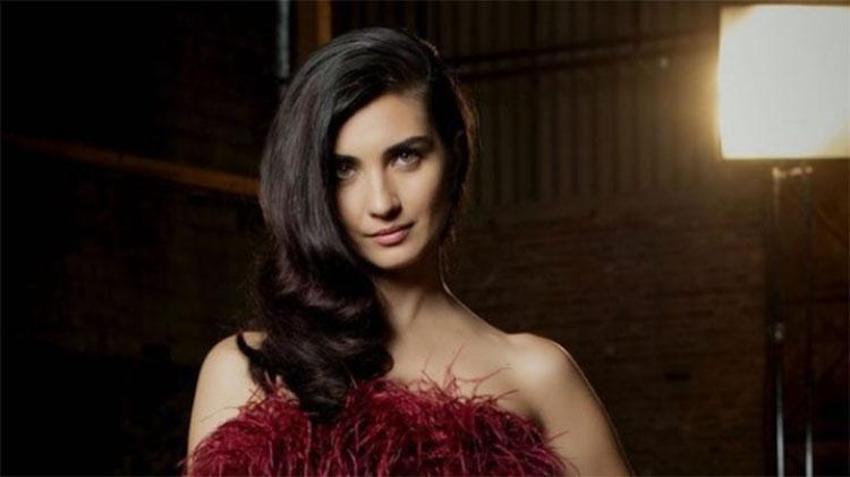 'Lüks nedir?' videosuyla gündem olmuştu: Tuba Büyüküstün'den Paris paylaşımı
