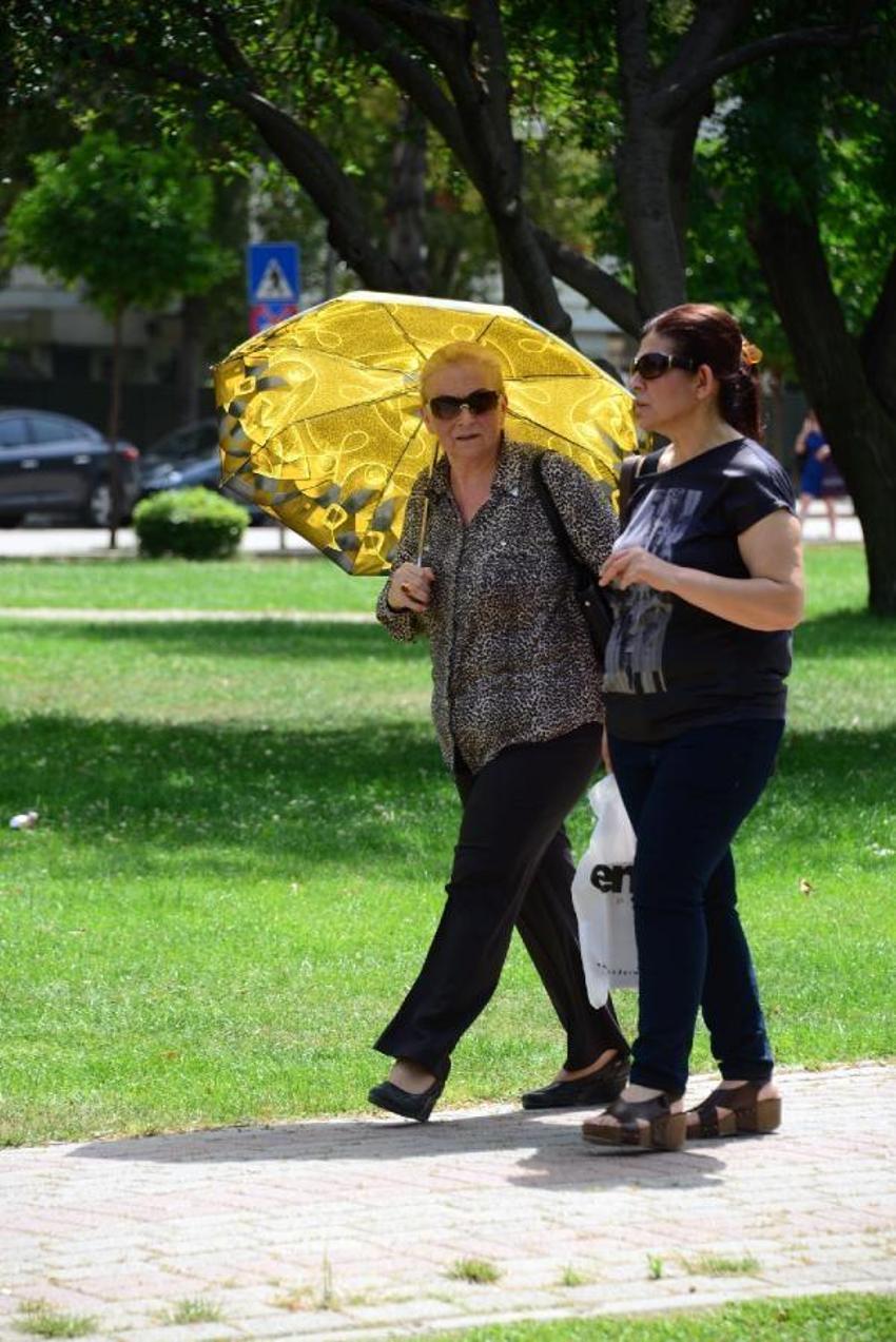 Sıcak havalar ile ilgili korkutan uyarı! 'Komaya götürür'