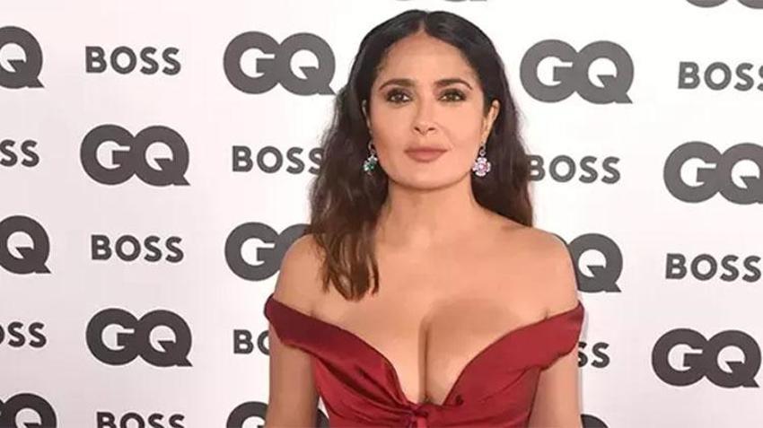 Salma Hayek'ten 57. yaş gününe özel kareler: Kırmızı bikinisiyle görenleri hayran bıraktı