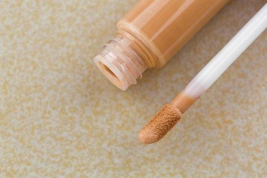 Makyajla, kapatıcıyla değil doğal yolla! Göz altı morlukları bir gecede yok oluyor
