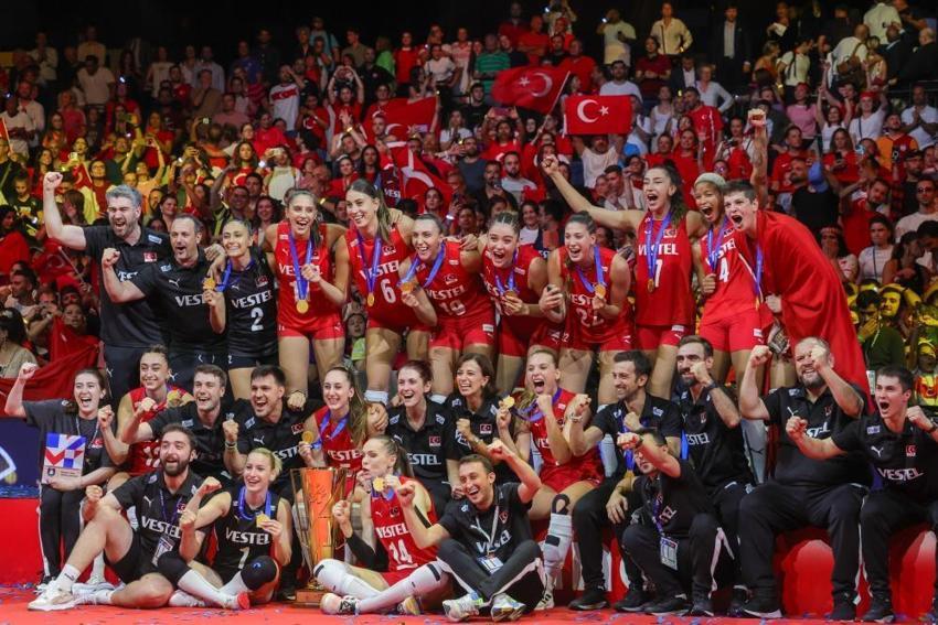 Arina Fedorovtseva'nın aşkı ifşa oldu! Fenerbahçeli yıldıza tutuldu, tribüne kadar gidip bakın ne yaptı?