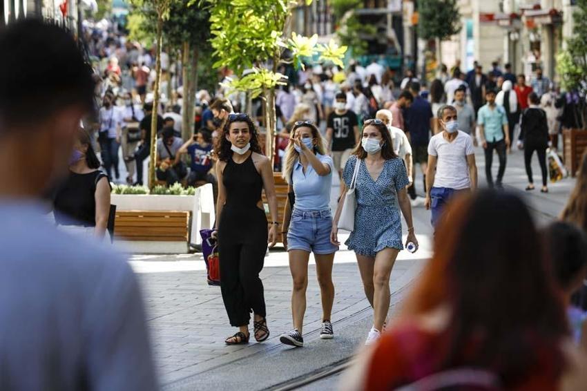 Kovid kabusu geri mi dönüyor? ‘Pozitif vaka sayısında büyük artış yaşandı