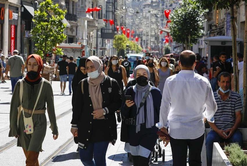 Kovid kabusu geri mi dönüyor? ‘Pozitif vaka sayısında büyük artış yaşandı