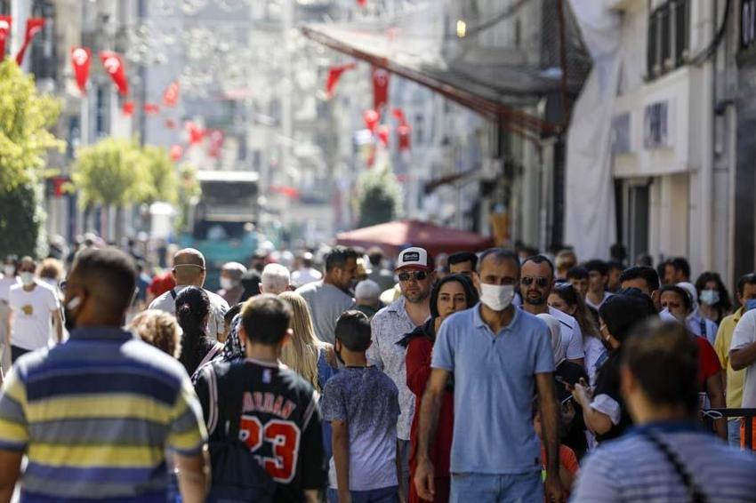 Kovid kabusu geri mi dönüyor? ‘Pozitif vaka sayısında büyük artış yaşandı