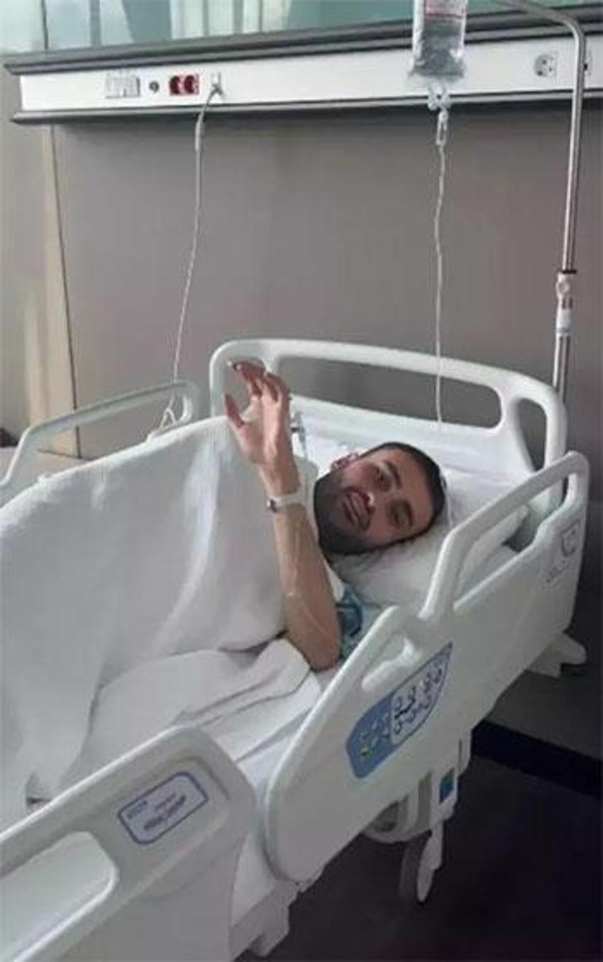 Zor günler geçiren CZN Burak'ın hastanedeki paylaşımı sevenlerini üzdü