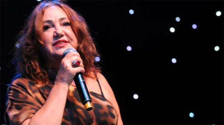 Nazan Öncel'den sevenlerini üzen haber: Apar topar hastaneye kaldırıldı