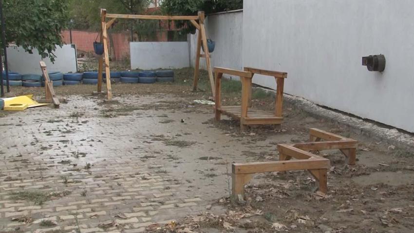 İstanbul sele teslim oldu! Sokaklar göle döndü, acı haberler peş peşe geldi