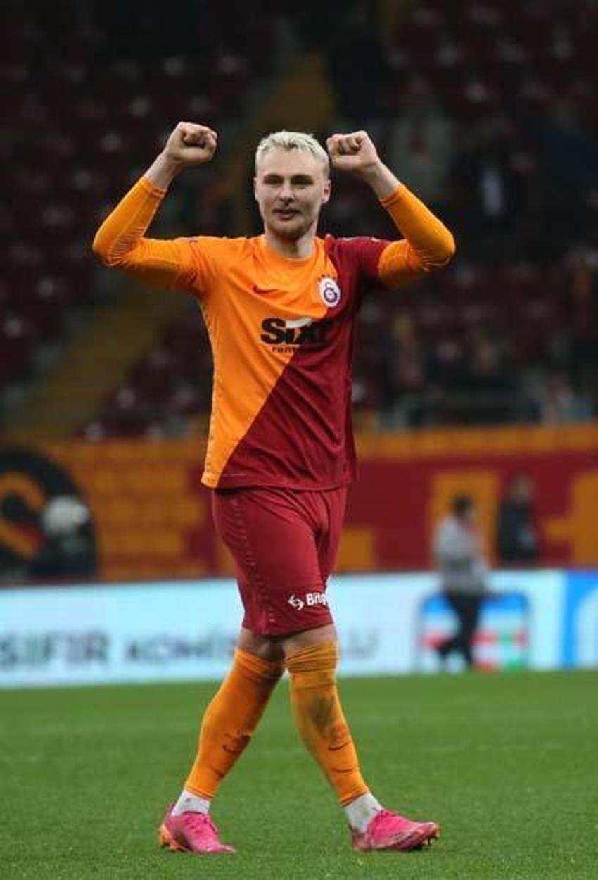 Galatasaray'da flaş karar! Takımın yıldızları Nelsson ve Boey için hamleler peş peşe geldi