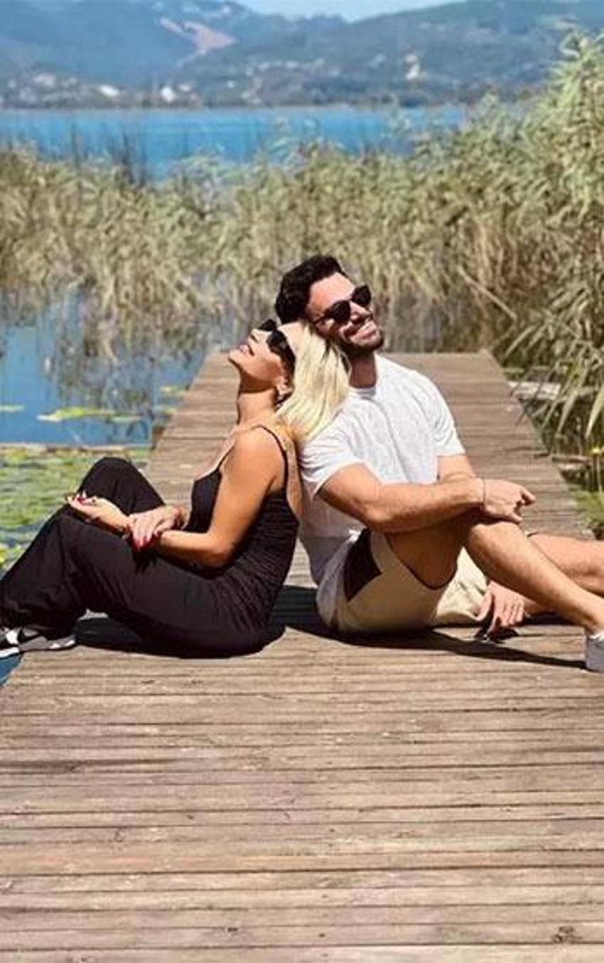 İrem Derici takipçisinin aşk sorusuna yanıt verdi