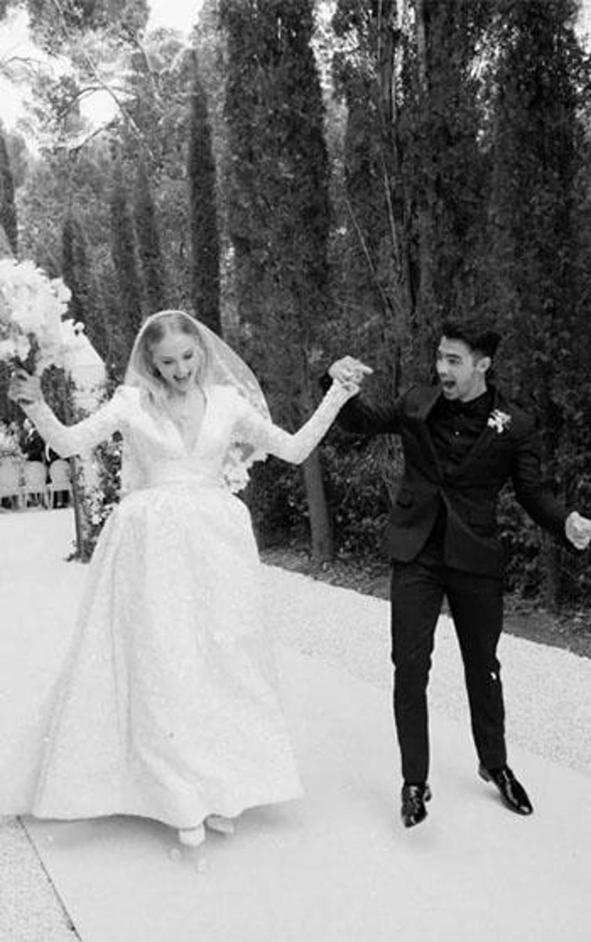 Boşanacakları konuşulan Sophie Turner ve Joe Jonas sessizliğini bozdu