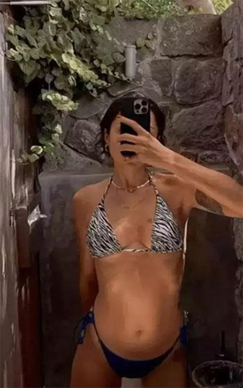 Zeynep Bastık önce İstanbul'u terk edip İzmir'e yerleşti! Şimdi de ticarete atılıyor