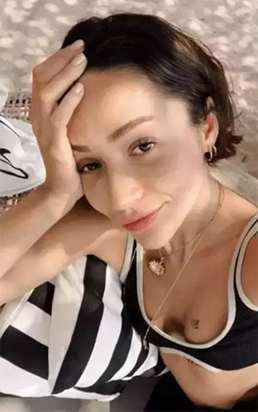 Zeynep Bastık önce İstanbul'u terk edip İzmir'e yerleşti! Şimdi de ticarete atılıyor