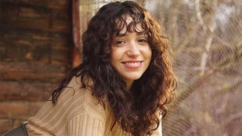 Zeynep Bastık önce İstanbul'u terk edip İzmir'e yerleşti! Şimdi de ticarete atılıyor