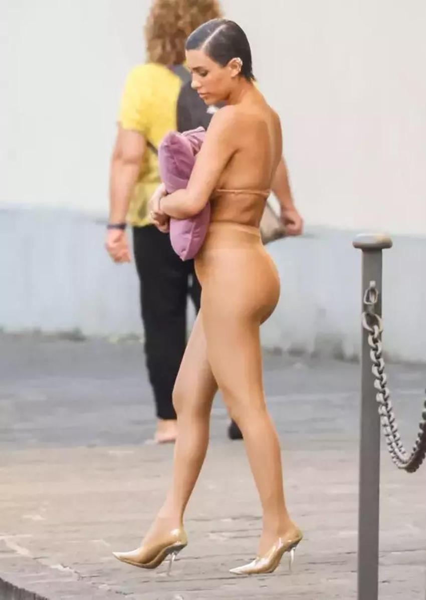 Kim Kardashian'ın eski eşi Kanye West'in Bianca Censori ile uygunsuz görüntüleri olay olmuştu! Ünlü çiftten yeni skandal...