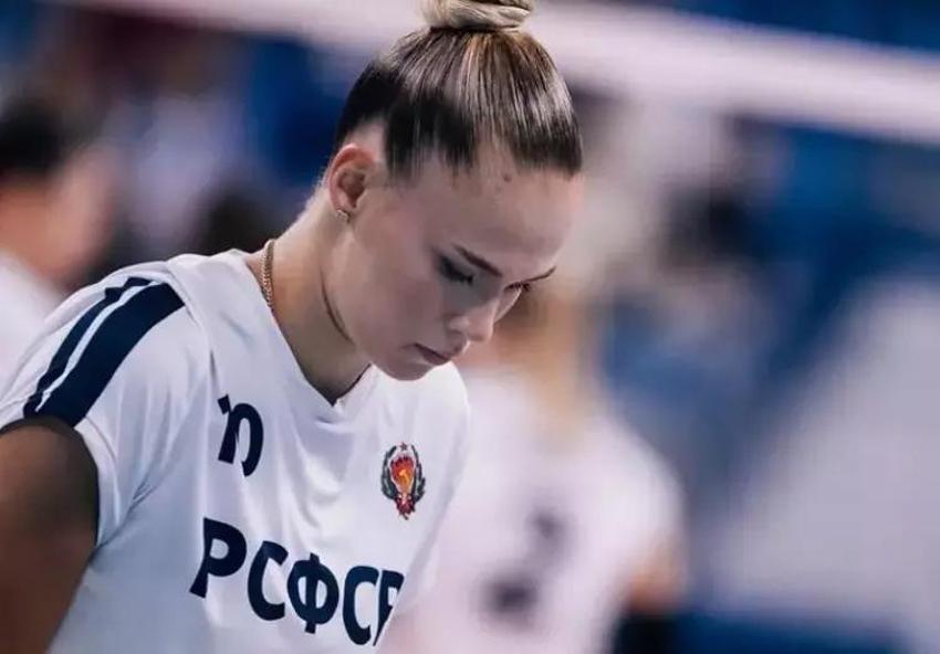  Eski Fenerbahçeli yıldız ile el ele! Arina Fedorovtseva'nın aşkı belgelendi 