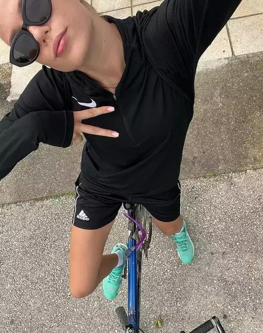  Eski Fenerbahçeli yıldız ile el ele! Arina Fedorovtseva'nın aşkı belgelendi 