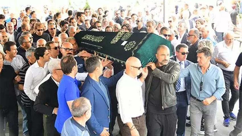 Cem Büyükhanlı son yolculuğuna uğurlandı! Bennu Gerede cenaze törenine katılmadı