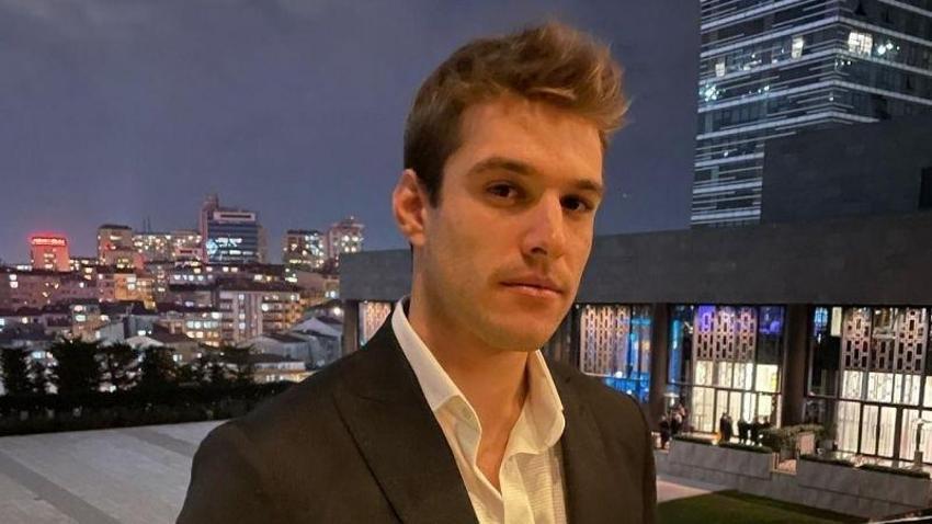 Özgür Daniel Foster kimdir? Ömer dizisi Engin'i oynayan Özgür Foster hangi dizilerde oynadı?