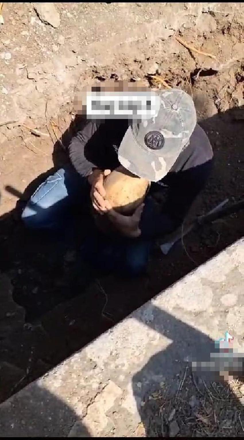 Kabirden çıkardığı kemiklerle yaptıkları şok etti! Skandal olay
