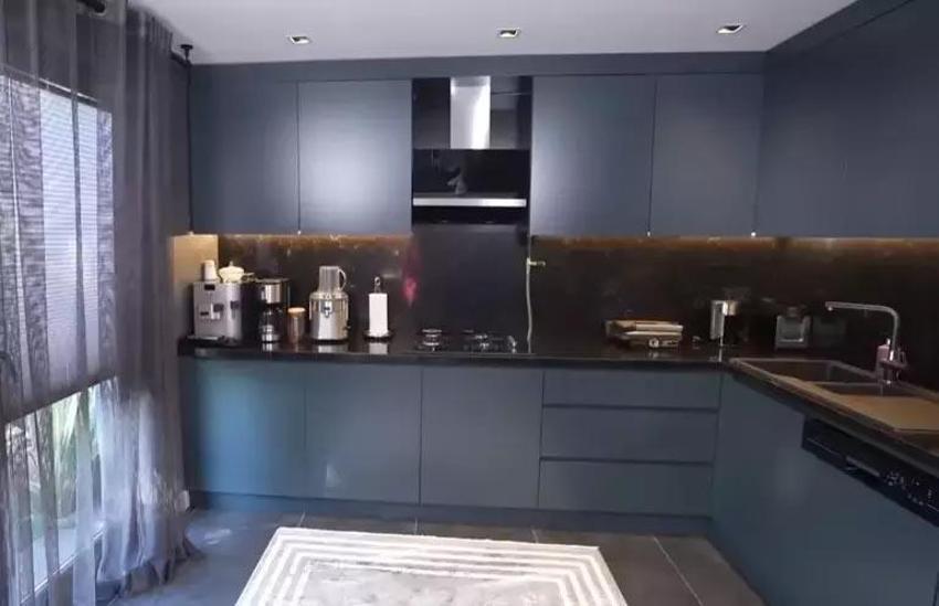 Tuncay Şanlı'nın ultra lüks villası hayran bıraktı! Giyinme odasında jakuzi var!