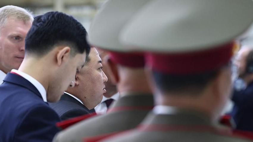 Putin ile Kim Jong Un dünyaya ilan etti: Anlaşma sağlandı