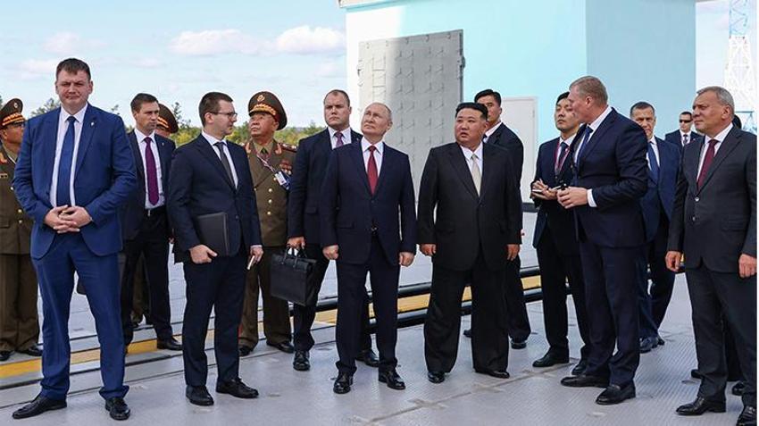 Putin ile Kim Jong Un dünyaya ilan etti: Anlaşma sağlandı