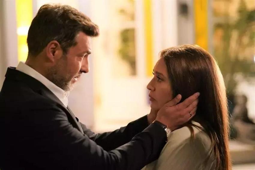 Kızılcık Şerbeti yeni sezon afişinde Nursema yok ama 4 sürpriz detay var!