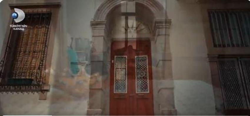 Üç Kız Kardeş 54. bölüm fragmanı: Kırmızı kapılı evden 3 kız kardeş çıktı, kimse vedalaşmadı!