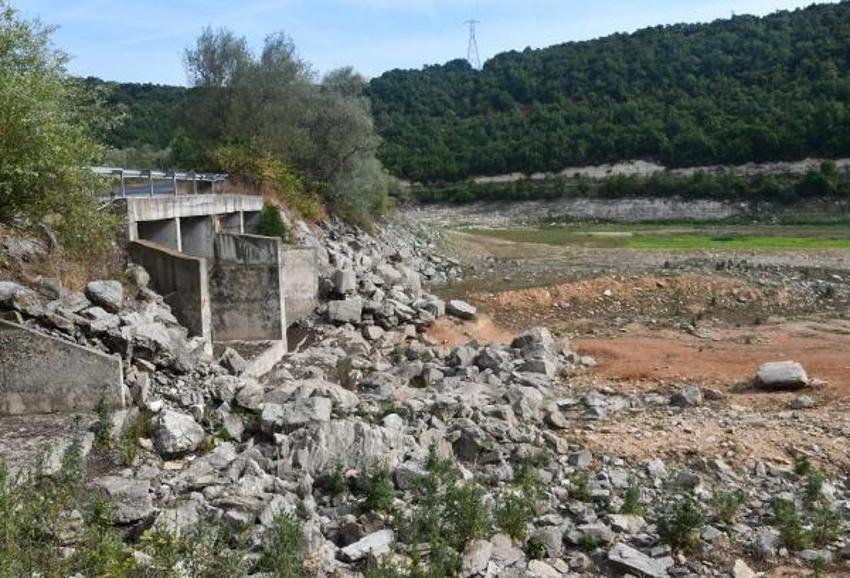 İstanbul barajlarında korkutan görüntü! Yüzde 26'ya düştü