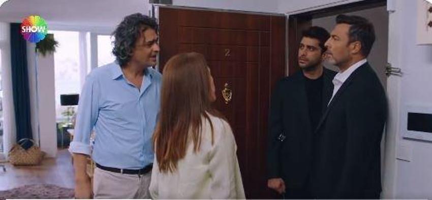 Fatih Kıvılcım'ın evini bastı, tokadı yedi! Kızılcık Şerbeti'nde Cemre bebek mücadelesi yaşanıyor