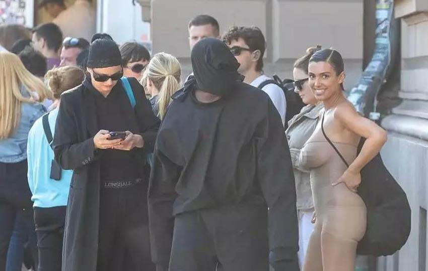 Kanye West ve eşi Bianca Censori Türk dönerci kuyruğunda
