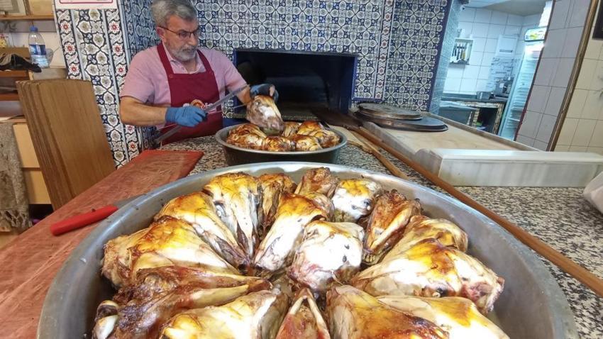 Köz ateşinde 5 saatte pişen, Osmanlı kültüründen gelen lezzet...