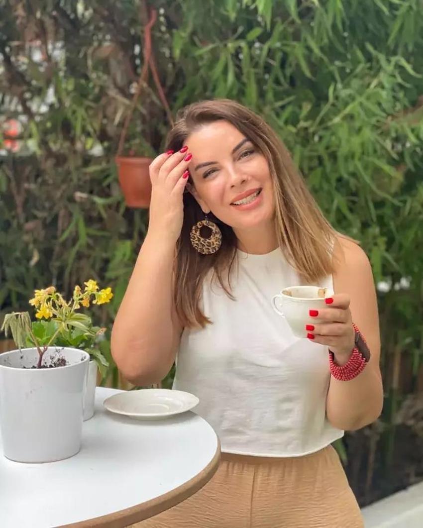 Seren Fosforoğlu boşanma açıklaması ile şaşırttı: Kendimden vazgeçmemek için...