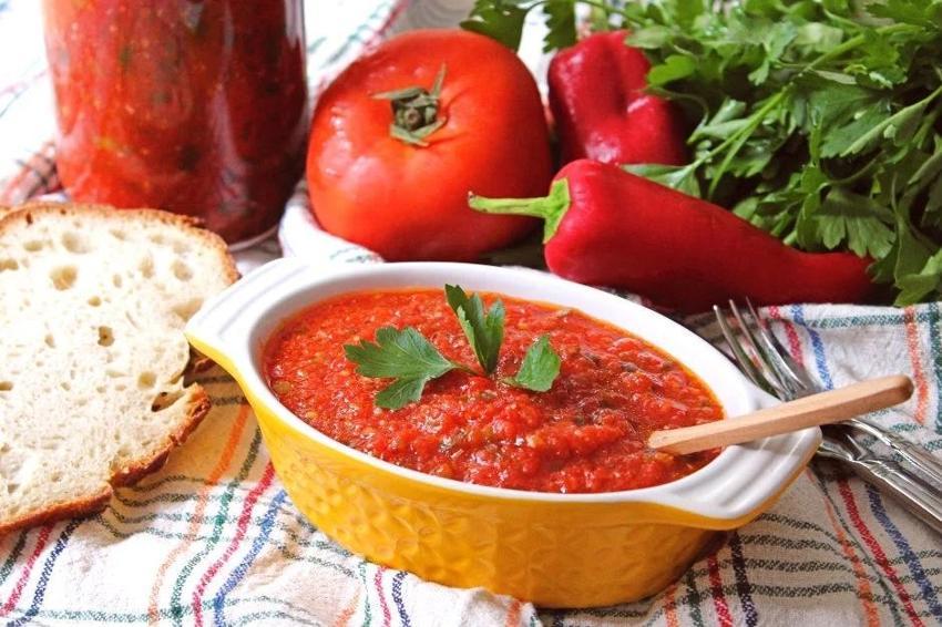 Kış boyunca sossuz kalmayın! Pizza, makarna, menemen... Kışlık domates sosu tarifi ağız sulandırıyor
