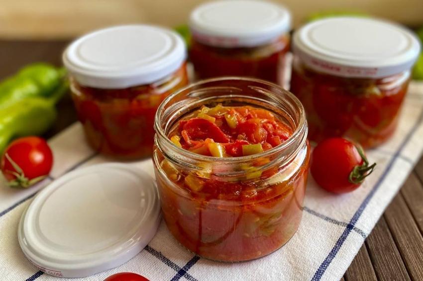 Kış boyunca sossuz kalmayın! Pizza, makarna, menemen... Kışlık domates sosu tarifi ağız sulandırıyor