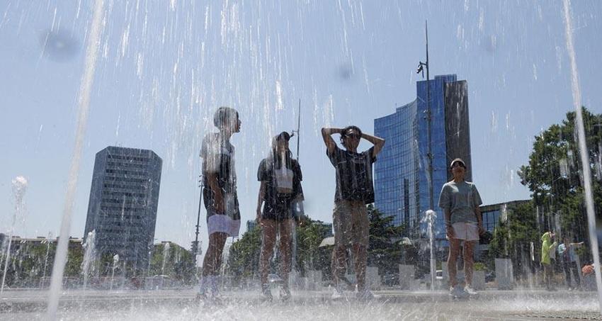 İki bölgede rekor kırıldı, Türkiye son 53 yılın en sıcak ikinci ağustosunu yaşadı! İşte Meteoroloji'nin Sıcaklık Raporu...