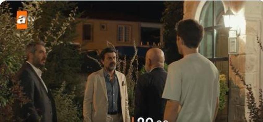 Ateş nedeni açıklıyor! Safir dizisinde Yaman ve Feraye'yi bilen Ateş'in herkesi ikna edecek sebebi var