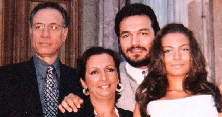 30 Nisan 1975... Gül Sunal paylaştı: Oya (Alasya) nikah sonrası Kemal’i tebrik ederken!
