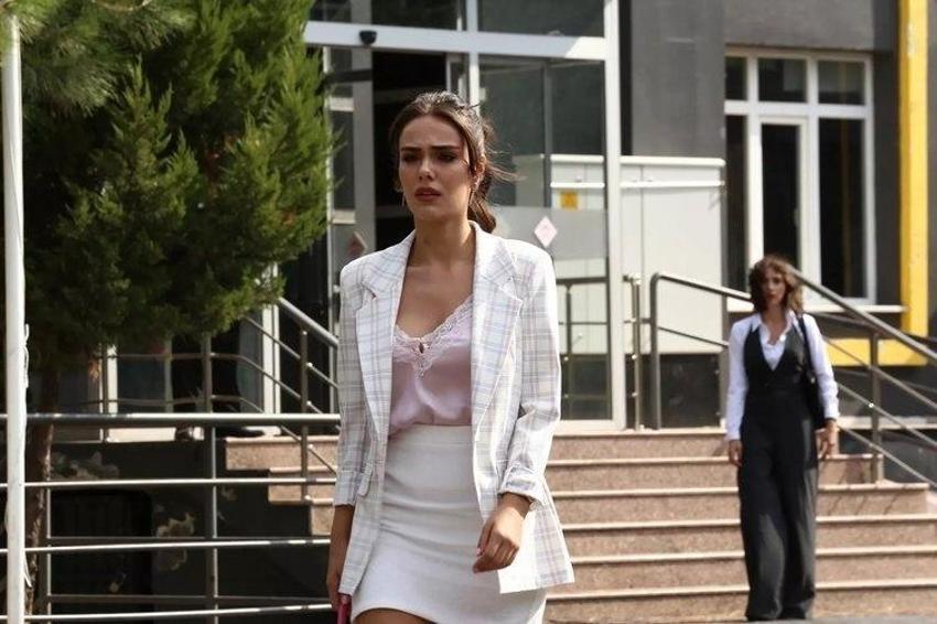 Üç Kız Kardeş 3. sezon oyuncuları kimler? Üç Kız Kardeş yeni sezonda kimler var?